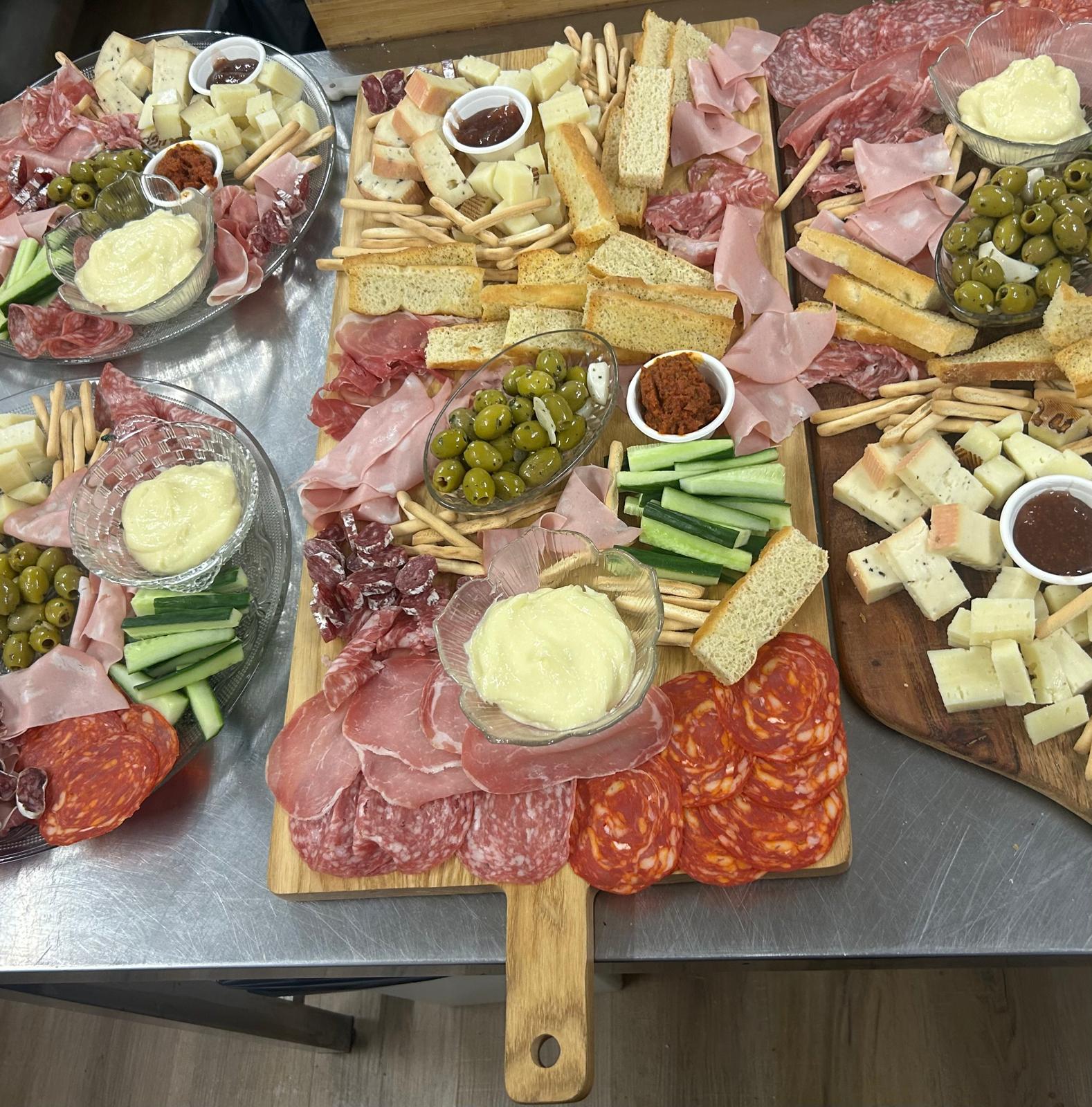 Borrelplank tuinfeest catering